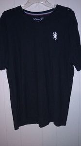 Lions crest v neck🔥flash Friday sale